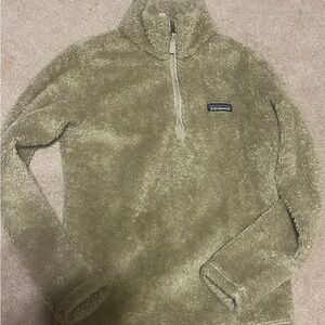 Patagonia Men's Zip-Up Fleece in Tan